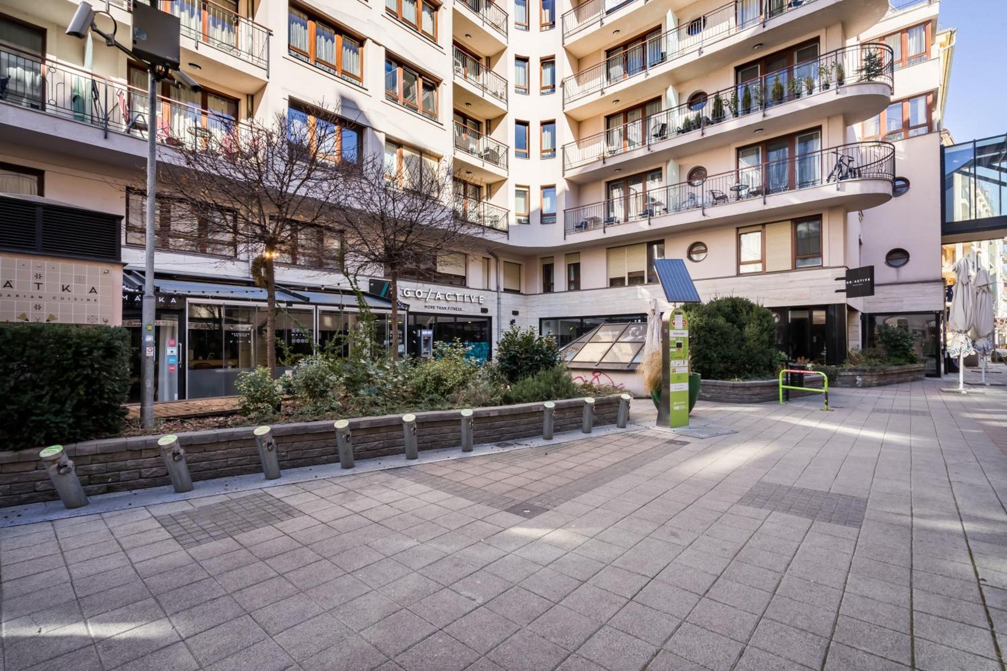Bpr City Lodge Apartments Budapeste Exterior foto